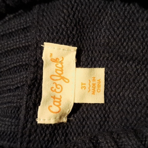 Cat & Jack boys 3T blue & white cardigan with polar bear design, New - Picture 3 of 5